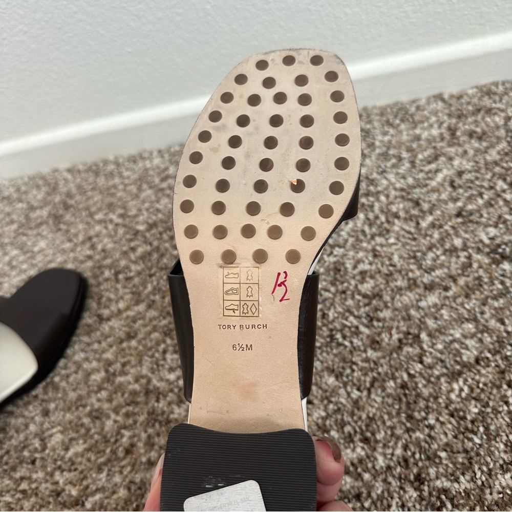 Tory Burch Brown Bombe Miller Sandals - Picture 6 of 7